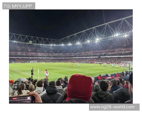 英超焦点战皇马大胜阿森纳红牌争议引发全场热议与转会传闻