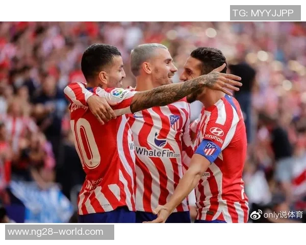 西甲精彩对决AC米兰大胜那不勒斯球员帽子戏法点燃全场激情