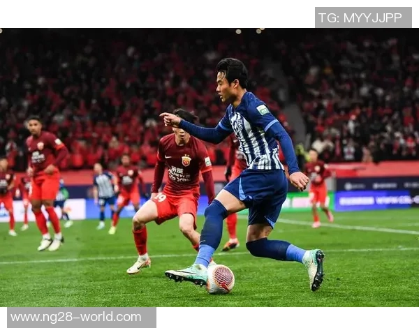 中超赛场惊现冷门国米力克巴萨引发全场狂欢