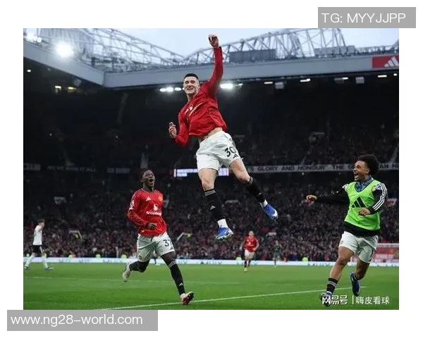 曼联逆转阿森纳友谊赛精彩瞬间引发争议判罚全场沸腾
